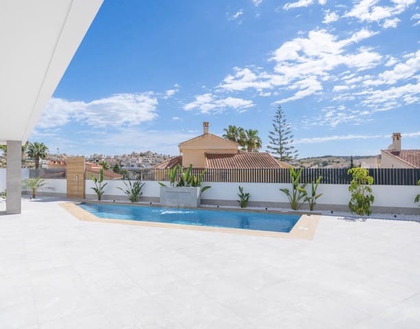 4 sovrum Villa till salu i Ciudad Quesada, Rojales med pool garage - 1 150 000 € (Ref: 10027572)