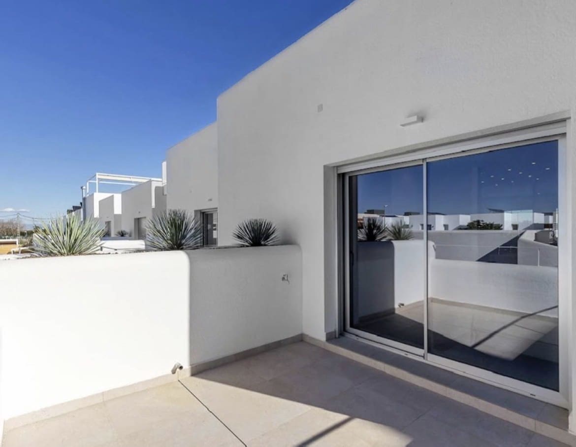 Apartamento de 3 habitaciones en Dolores en venta con piscina garaje - 279.900 € (Ref: 10027586)