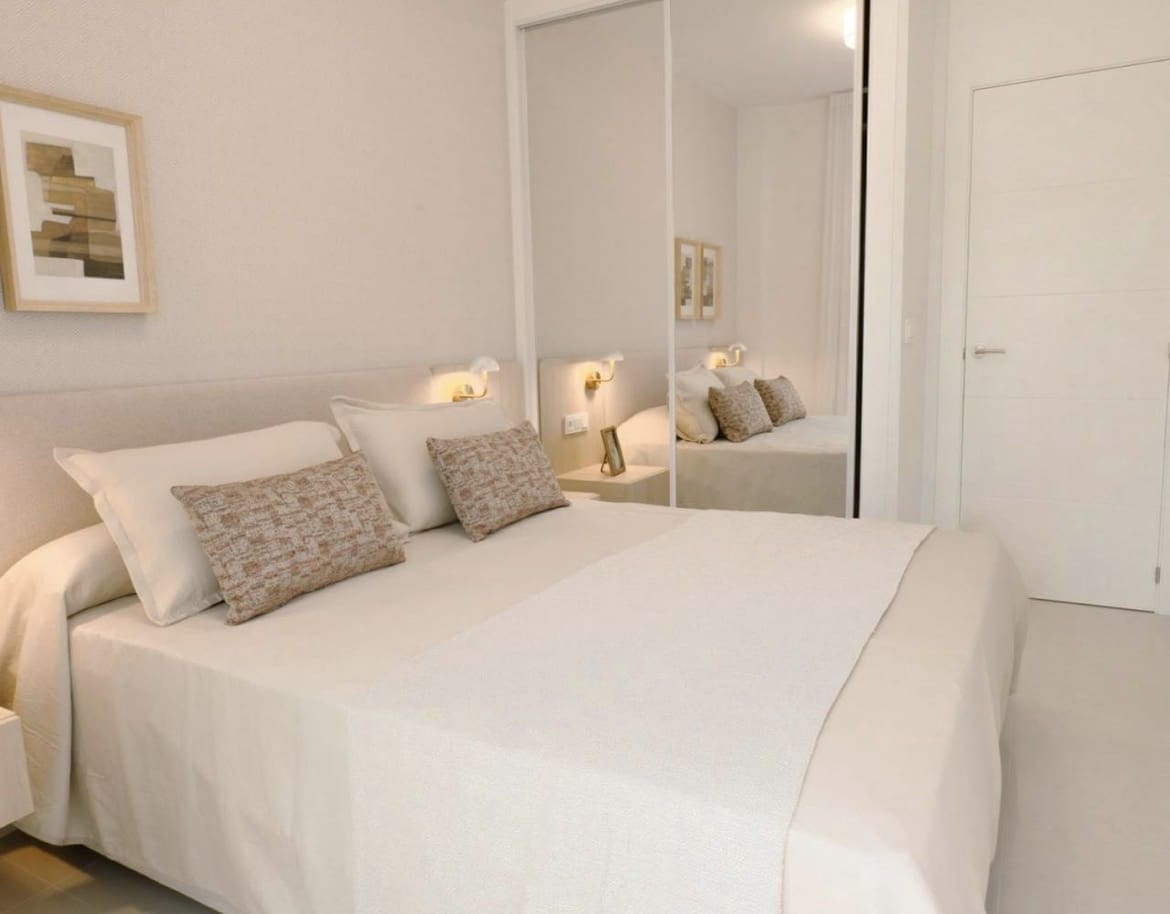 2 bedroom Apartment for sale in Ciudad Quesada with pool garage - € 310,000 (Ref: 10027592)