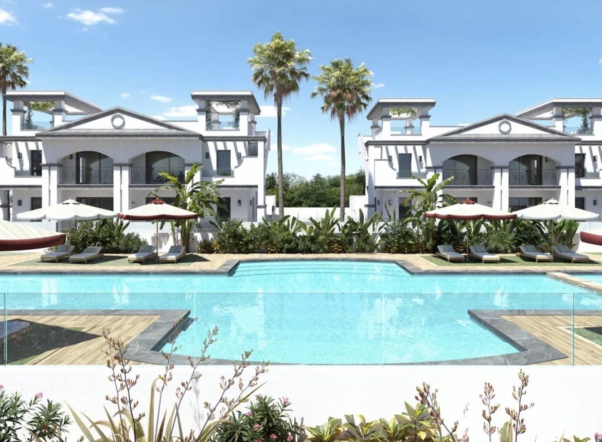 2 bedroom Apartment for sale in Ciudad Quesada with pool garage - € 310,000 (Ref: 10027592)