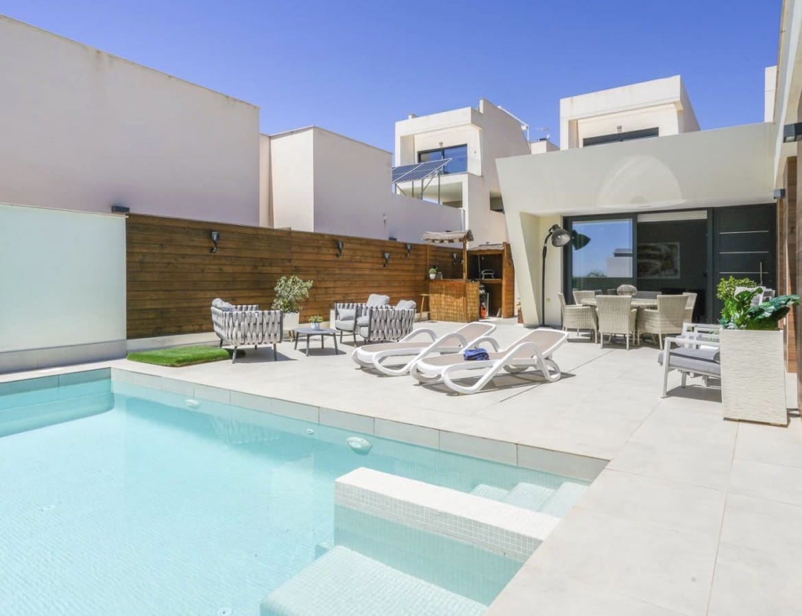 4 camera da letto Villa in vendita in Benijofar con piscina garage - 690.000 € (Rif: 10031365)