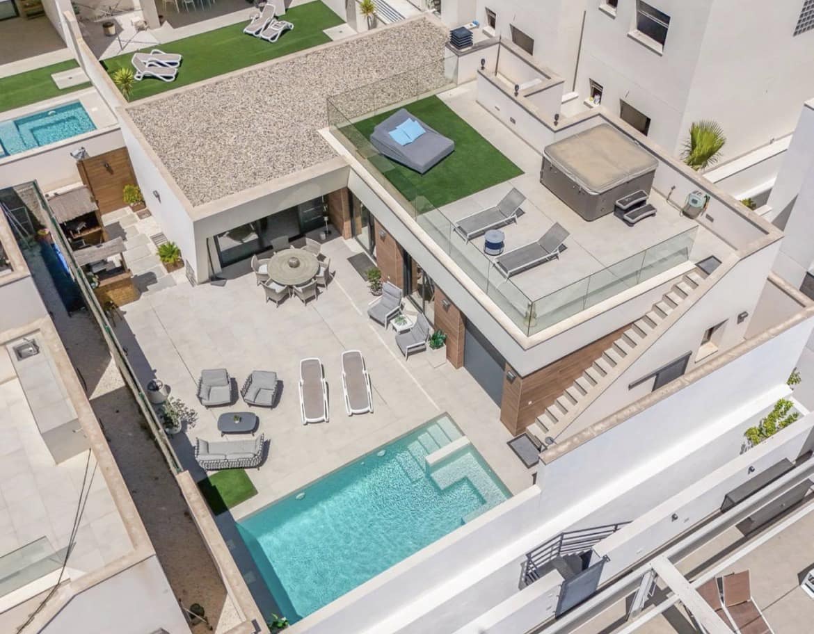 4 camera da letto Villa in vendita in Benijofar con piscina garage - 690.000 € (Rif: 10031365)