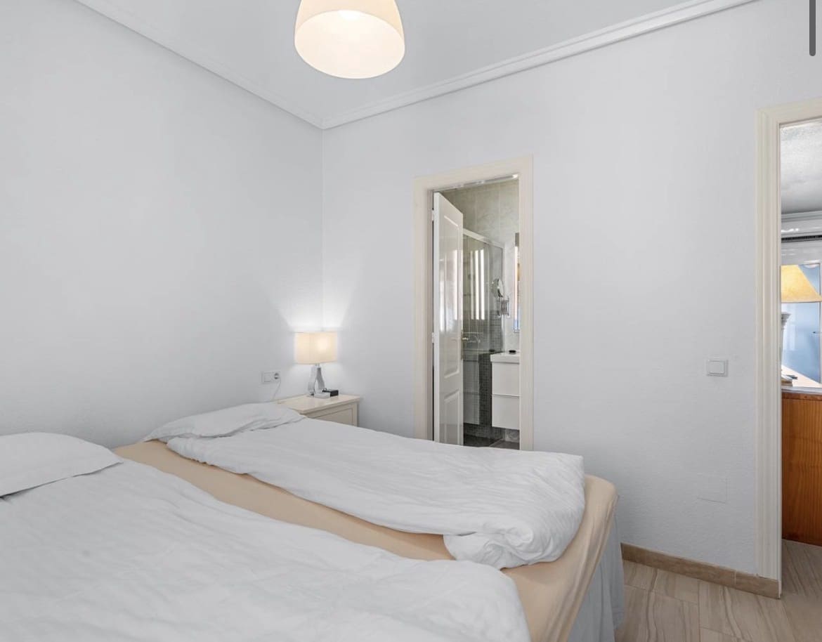 2 Zimmer Haus zu verkaufen in Ciudad Quesada mit Pool - 185.000 € (Ref: 10033320)