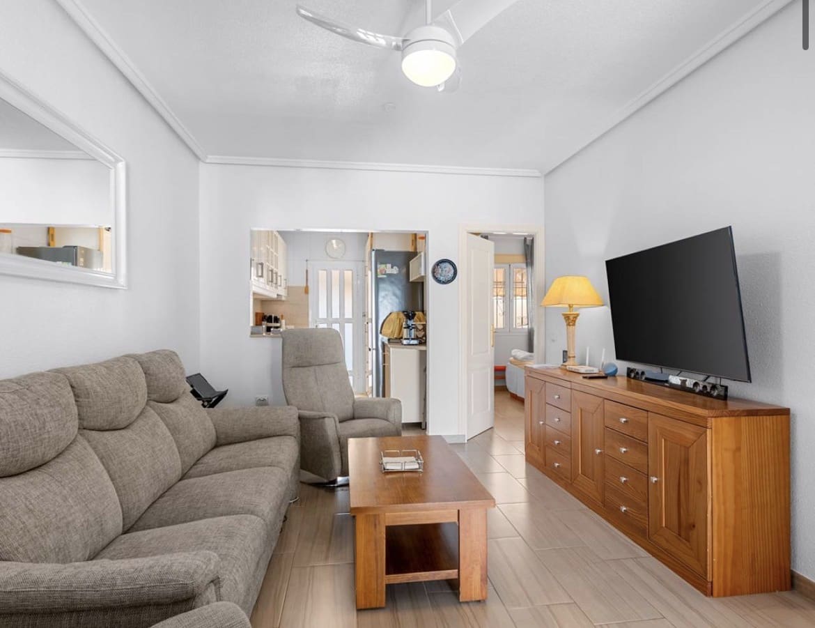 2 Zimmer Haus zu verkaufen in Ciudad Quesada mit Pool - 185.000 € (Ref: 10033320)