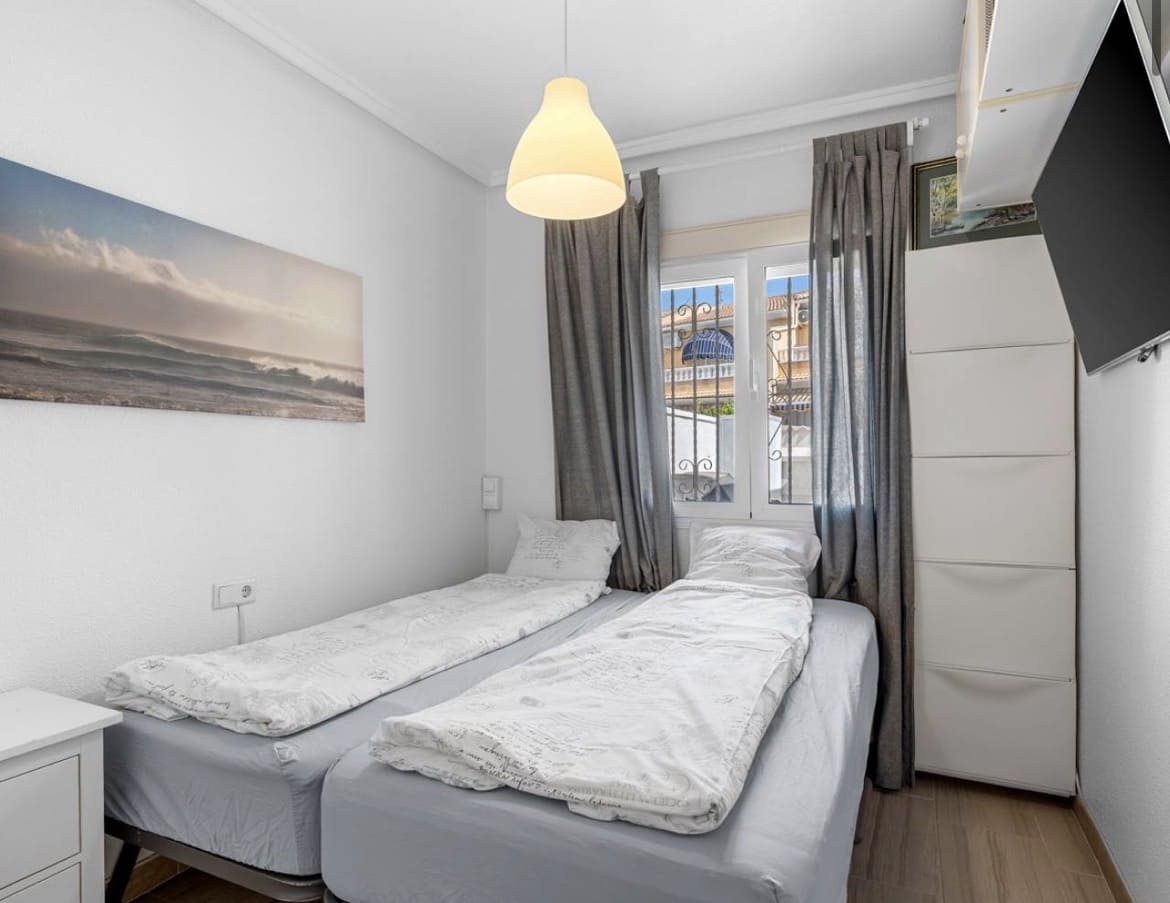 2 Zimmer Haus zu verkaufen in Ciudad Quesada mit Pool - 185.000 € (Ref: 10033320)