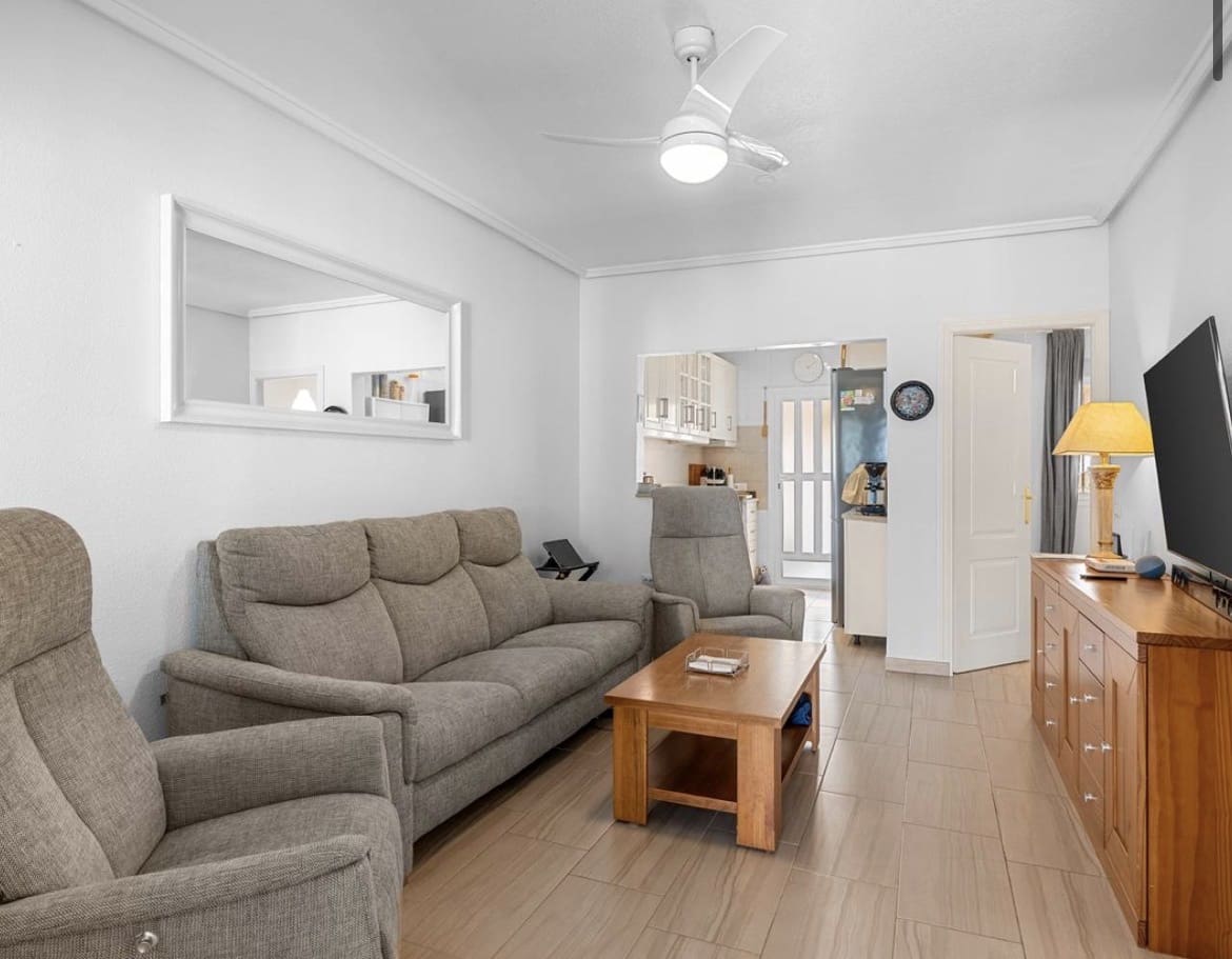 2 Zimmer Haus zu verkaufen in Ciudad Quesada mit Pool - 185.000 € (Ref: 10033320)