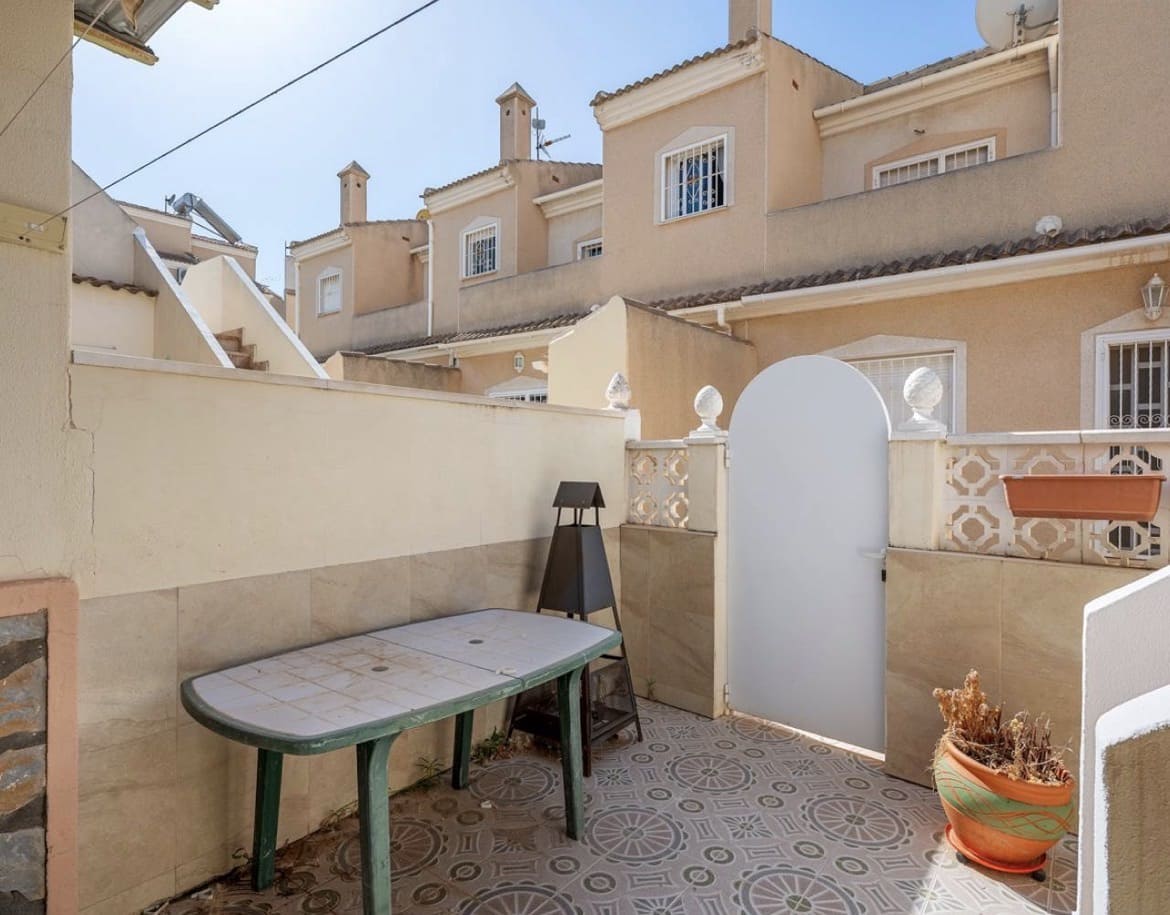 2 Zimmer Haus zu verkaufen in Ciudad Quesada mit Pool - 185.000 € (Ref: 10033320)