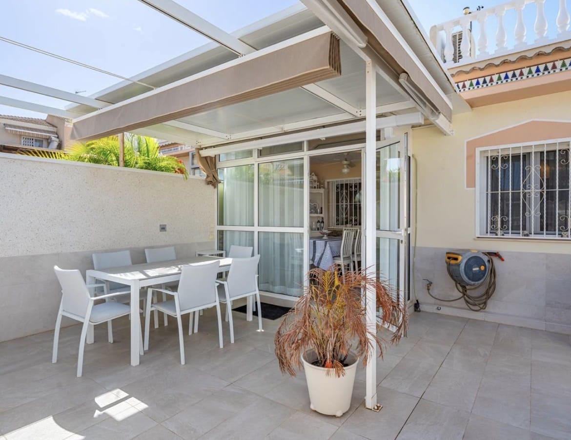 2 Zimmer Haus zu verkaufen in Ciudad Quesada mit Pool - 185.000 € (Ref: 10033320)