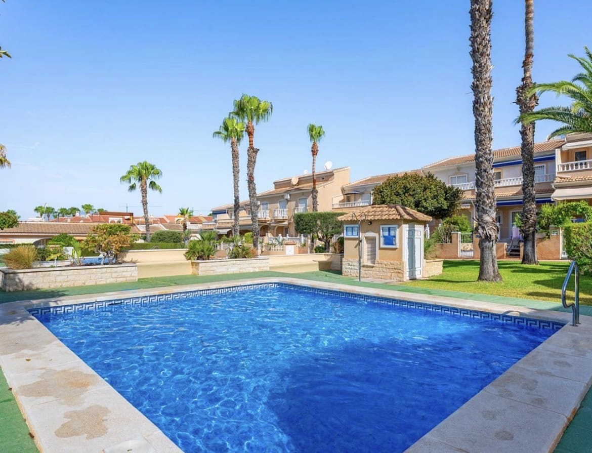 2 Zimmer Haus zu verkaufen in Ciudad Quesada mit Pool - 185.000 € (Ref: 10033320)