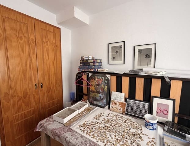 3 soveværelse Byhus til salg i El Raso, Guardamar del Segura med swimmingpool - € 195.000 (Ref: 10033366)