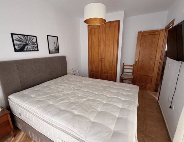 3 soveværelse Byhus til salg i El Raso, Guardamar del Segura med swimmingpool - € 195.000 (Ref: 10033366)