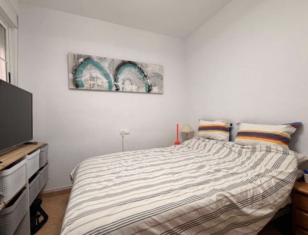 3 soveværelse Byhus til salg i El Raso, Guardamar del Segura med swimmingpool - € 195.000 (Ref: 10033366)
