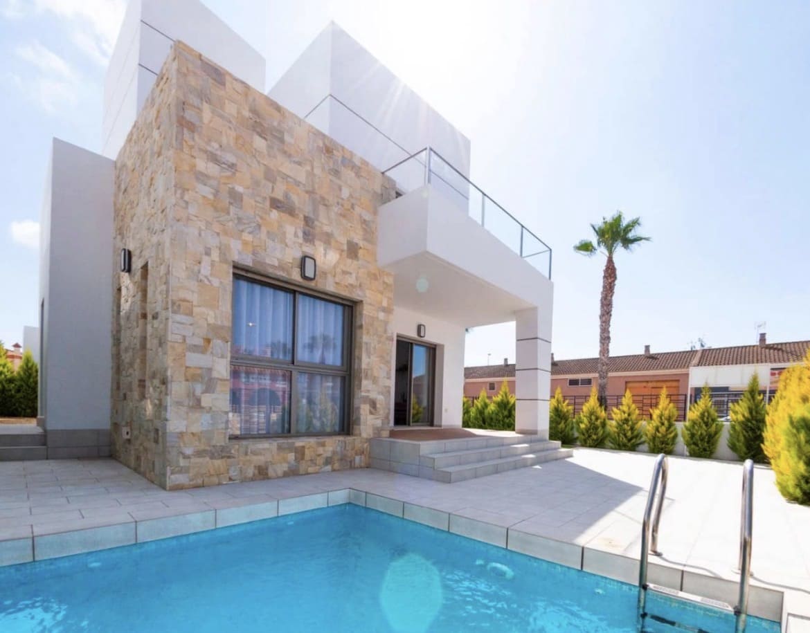 3 quarto Moradia para venda em Los Alcazares com piscina garagem - 479 951 € (Ref: 10034804)