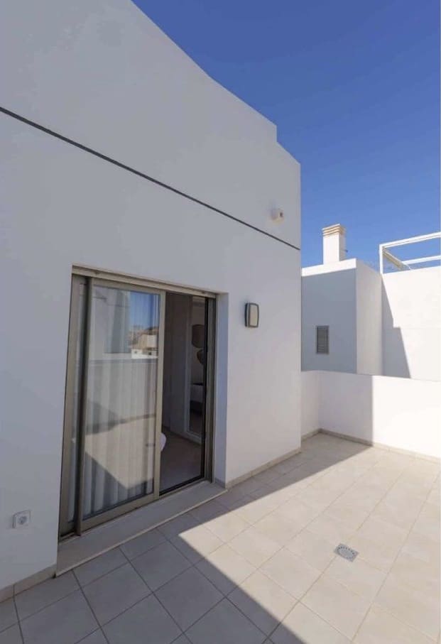 3 quarto Moradia para venda em Los Alcazares com piscina garagem - 479 951 € (Ref: 10034804)