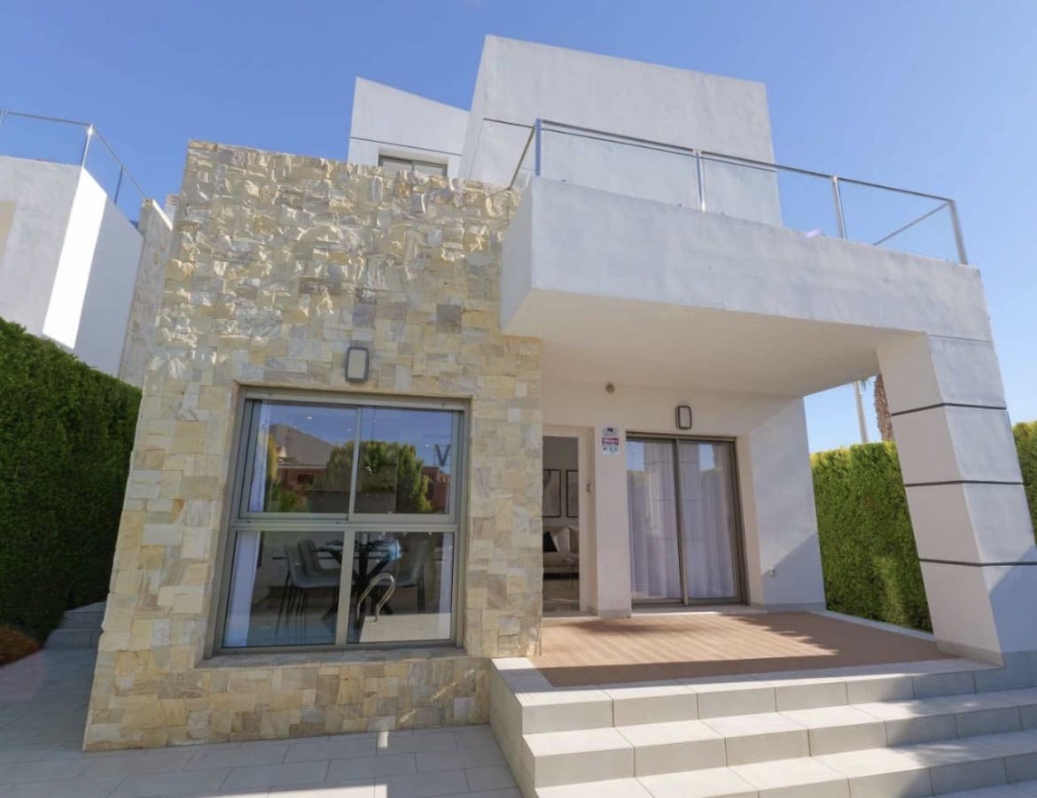 3 quarto Moradia para venda em Los Alcazares com piscina garagem - 479 951 € (Ref: 10034804)