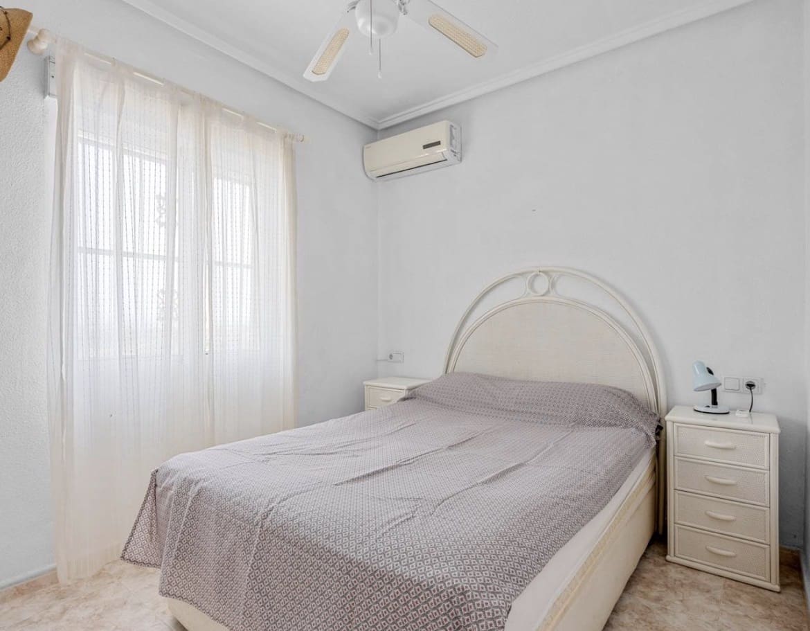 3 bedroom Townhouse for sale in Ciudad Quesada with pool garage - € 209,000 (Ref: 10038537)