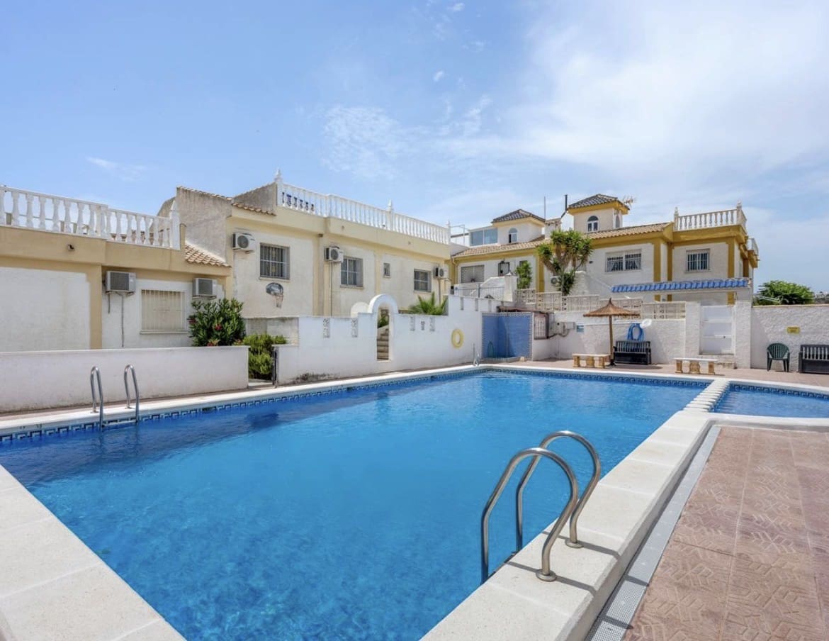 3 bedroom Townhouse for sale in Ciudad Quesada with pool garage - € 209,000 (Ref: 10038537)