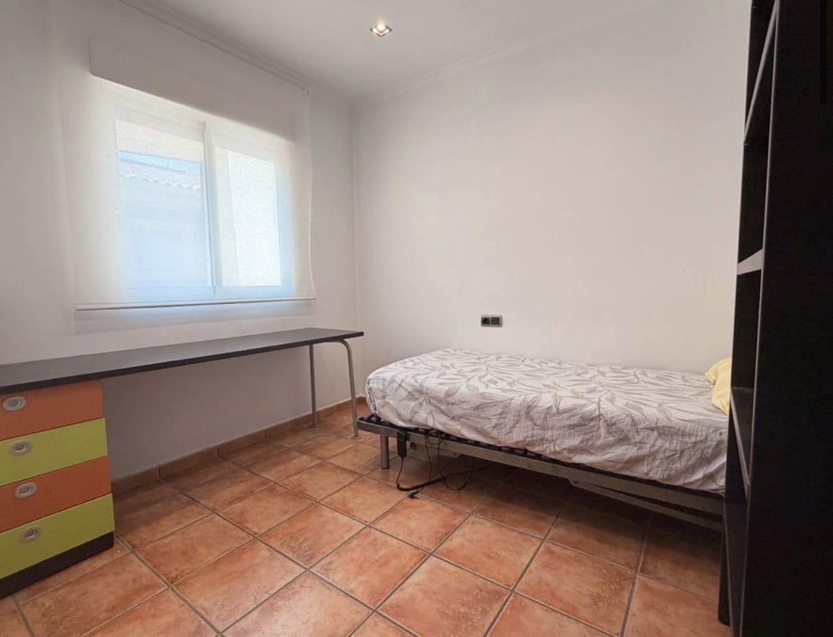 3 bedroom Townhouse for sale in Catral with pool garage - € 215,000 (Ref: 10038539)