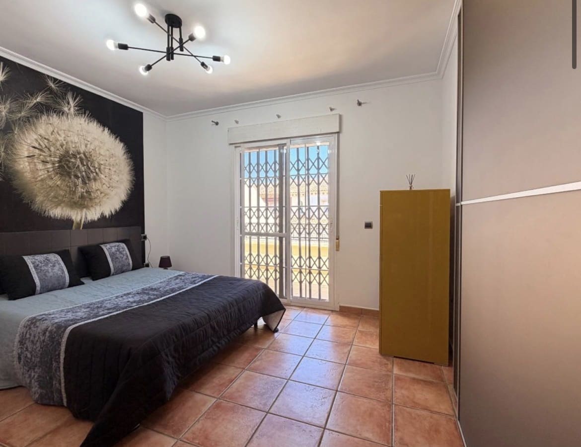3 bedroom Townhouse for sale in Catral with pool garage - € 215,000 (Ref: 10038539)