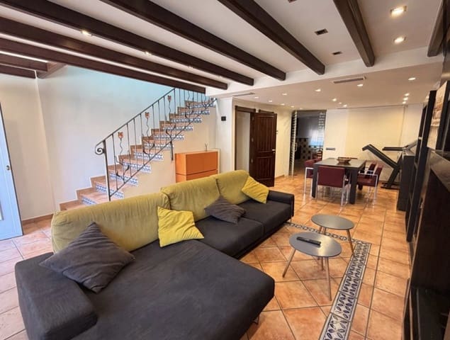 Casa de 3 habitaciones en Catral en venta con piscina garaje - 215.000 € (Ref: 10038539)