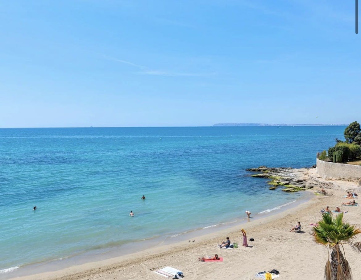 2 camera da letto Appartamento sulla Spiaggia in vendita in Alicante citta con garage - 225.000 € (Rif: 10038551)