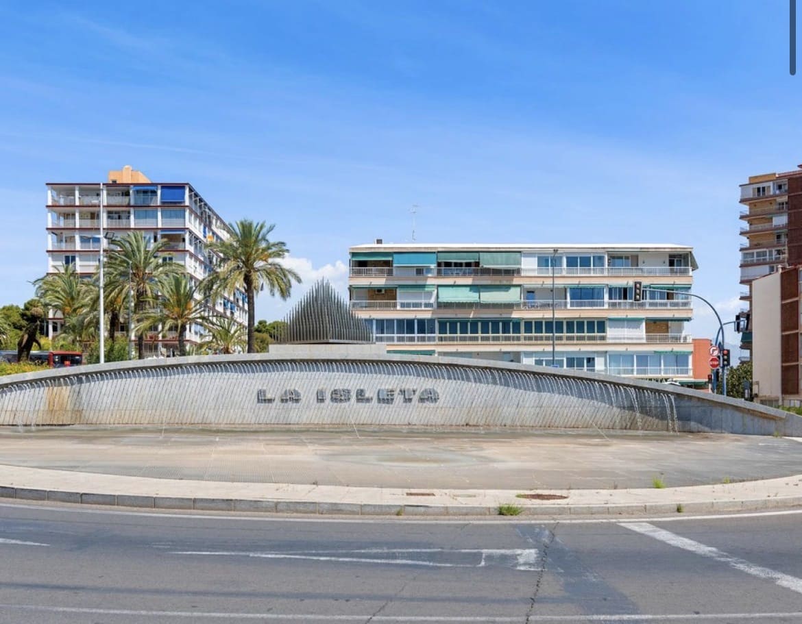 2 camera da letto Appartamento sulla Spiaggia in vendita in Alicante citta con garage - 225.000 € (Rif: 10038551)