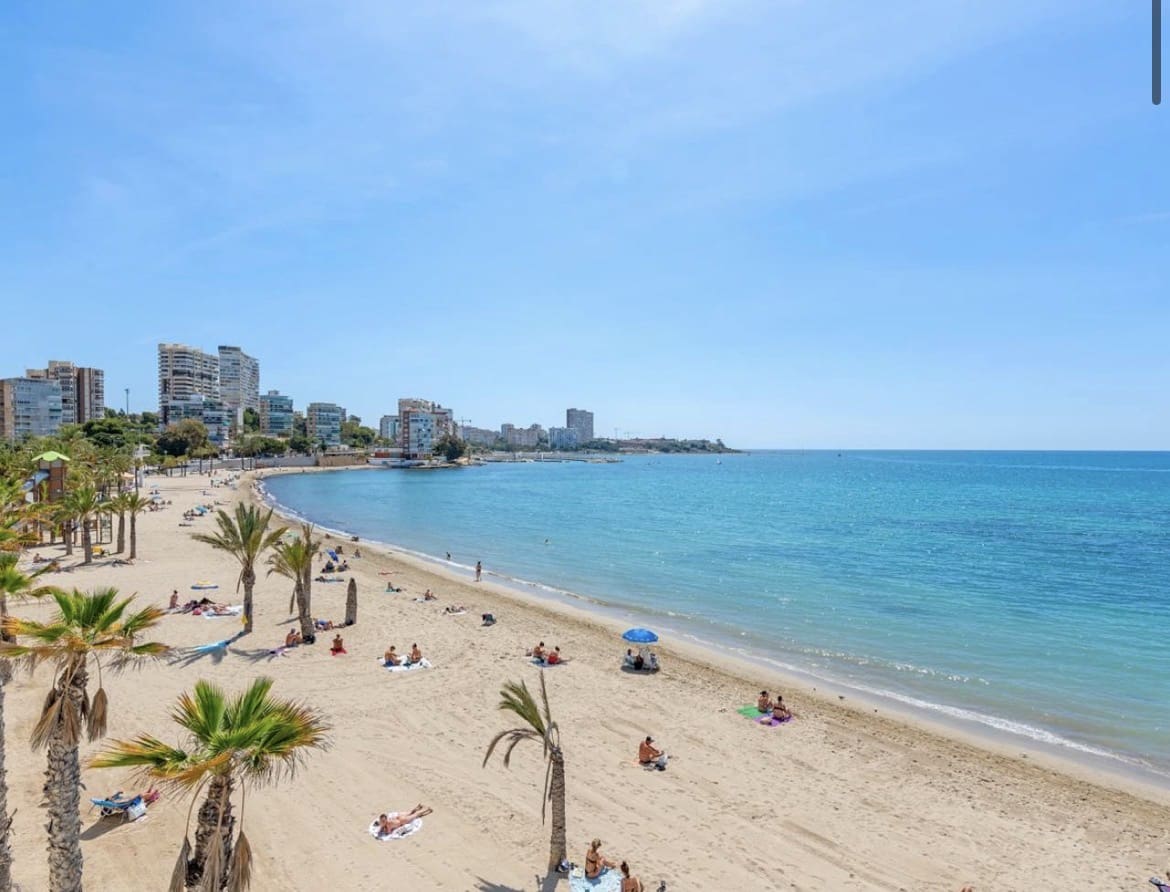 2 camera da letto Appartamento sulla Spiaggia in vendita in Alicante citta con garage - 225.000 € (Rif: 10038551)