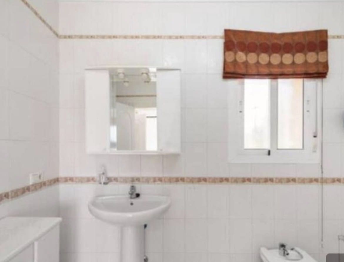 Villa/Maison de 6 chambres à louer à Ciudad Quesada avec piscine garage - 2 800 € (Ref: 10038558)