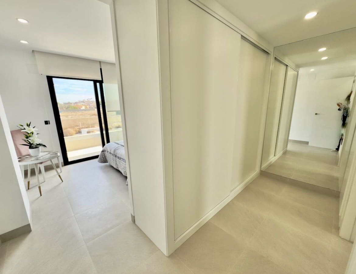 3 soverom Villa til salgs i Benijofar med svømmebasseng garasje - € 465 000 (Ref: 10038560)