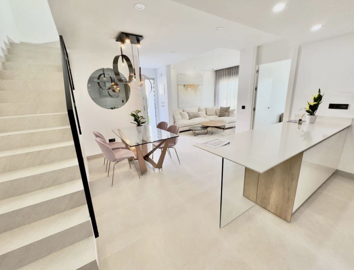 3 soverom Villa til salgs i Benijofar med svømmebasseng garasje - € 465 000 (Ref: 10038560)