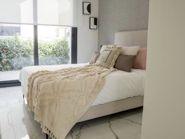 3 quarto Moradia para venda em Ciudad Quesada, Rojales com piscina garagem - 549 000 € (Ref: 10038561)