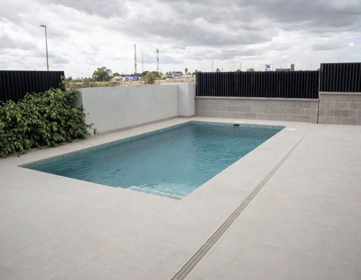 3 quarto Moradia para venda em Ciudad Quesada com piscina garagem - 549 000 € (Ref: 10038561)