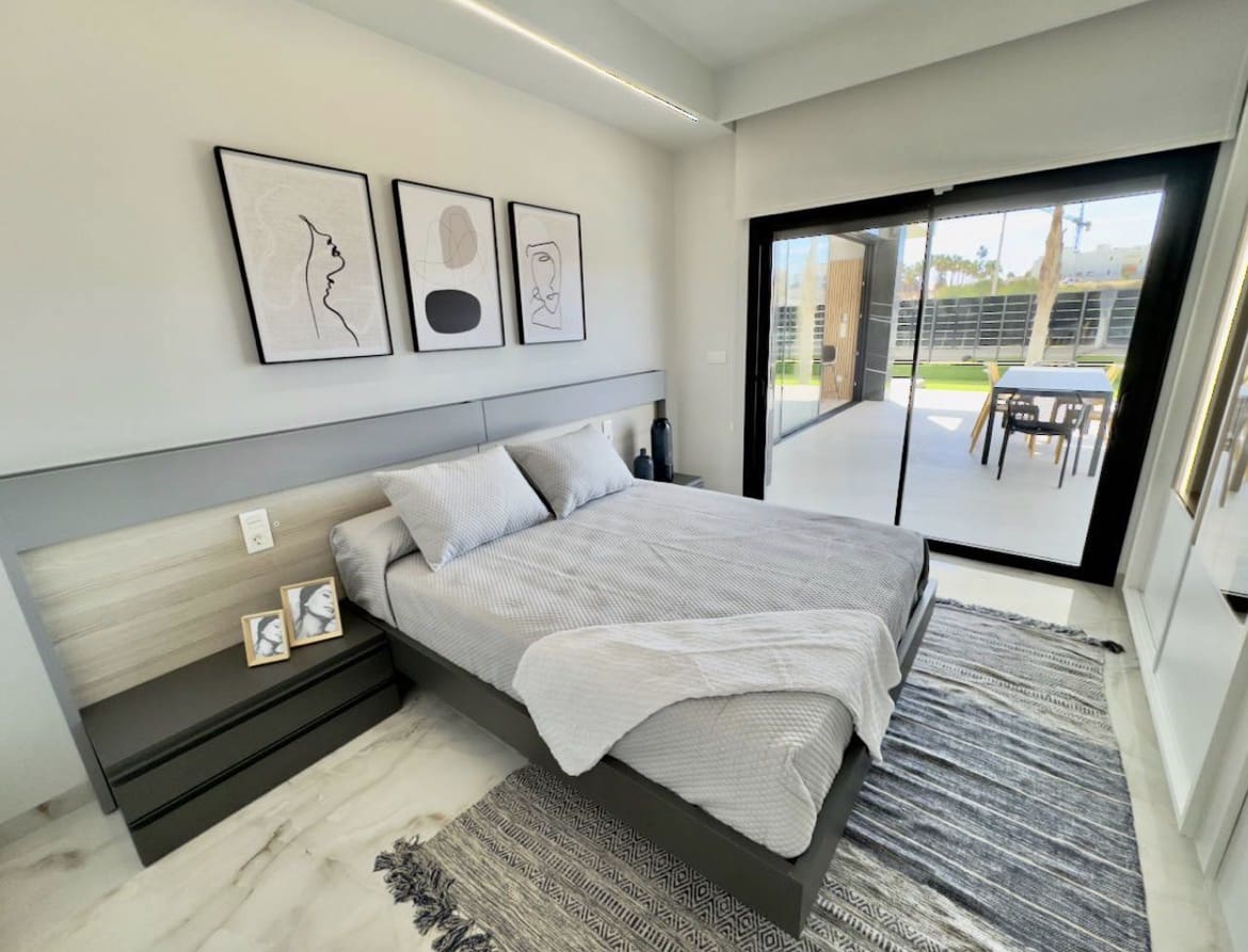 3 quarto Moradia para venda em Algorfa com piscina garagem - 670 000 € (Ref: 10038562)
