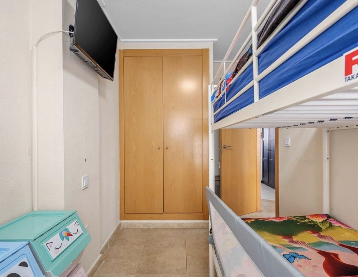 2 sovrum Lägenhet till salu i Alicante stad - 189 000 € (Ref: 10038573)