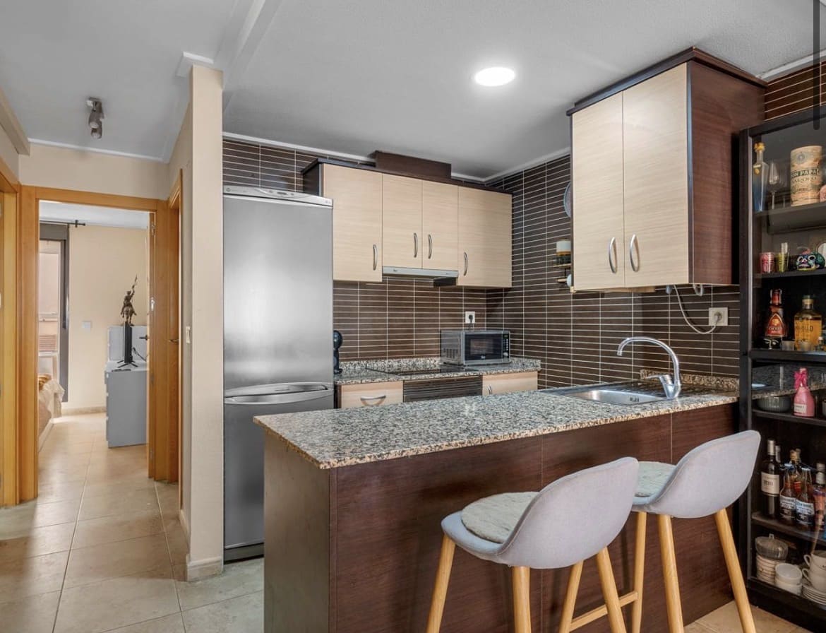 2 sovrum Lägenhet till salu i Alicante stad - 189 000 € (Ref: 10038573)