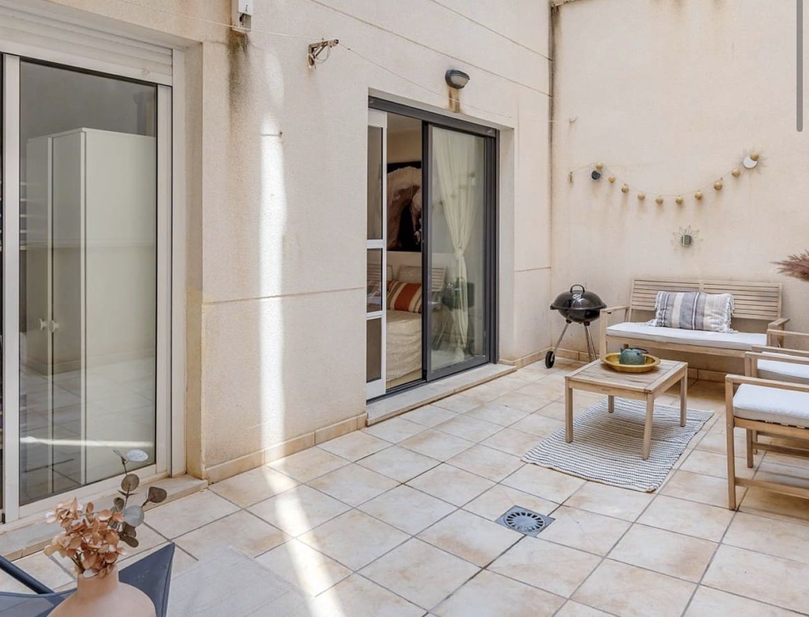 2 sovrum Lägenhet till salu i Alicante stad - 189 000 € (Ref: 10038573)