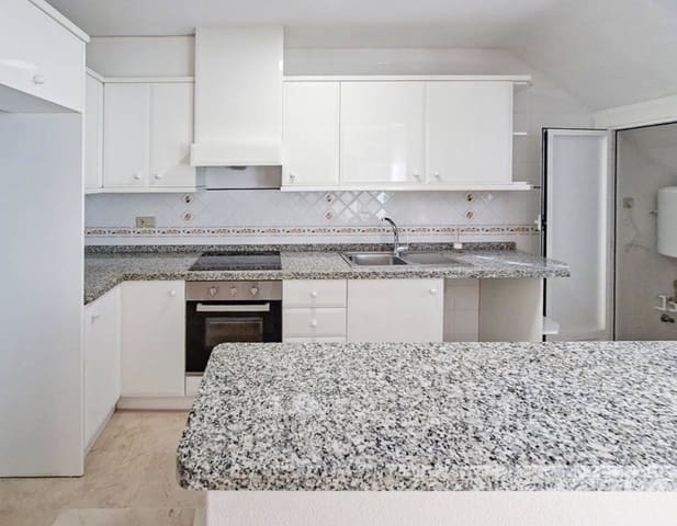 2 sypialnia Dom na sprzedaż w Villamartin, Orihuela z basenem garażem - 215 000 € (Ref: 10038578)