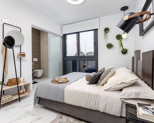 2 Zimmer Apartment zu verkaufen in Torrevieja mit Pool Garage - 293.000 € (Ref: 10079782)