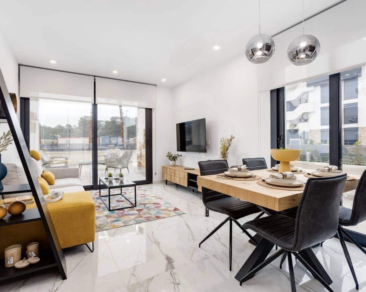2 Zimmer Apartment zu verkaufen in Torrevieja mit Pool Garage - 293.000 € (Ref: 10079782)