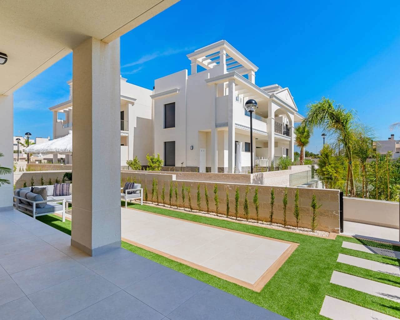 Apartamento de 2 habitaciones en Ciudad Quesada en venta con piscina garaje - 299.000 € (Ref: 10079784)