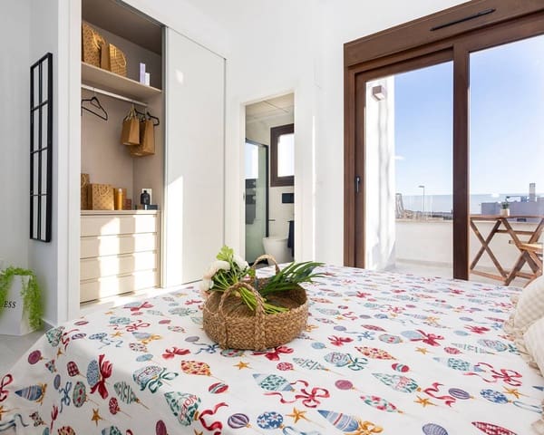 3 soverom Hus til salgs i Orihuela med svømmebasseng garasje - € 315 000 (Ref: 10079884)