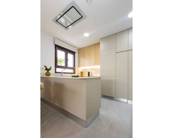 2 slaapkamer Villa te koop in Orihuela met zwembad garage - € 351.000 (Ref: 10081182)