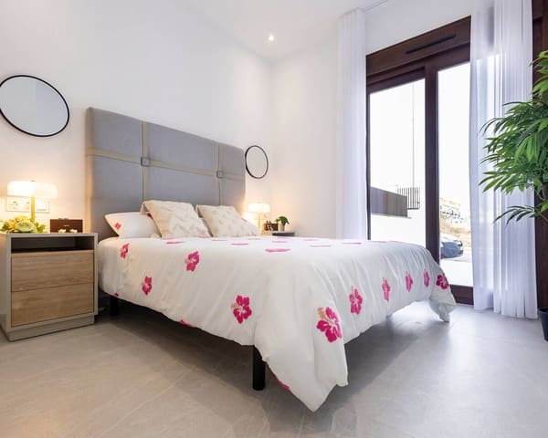 2 slaapkamer Villa te koop in Orihuela met zwembad garage - € 351.000 (Ref: 10081182)