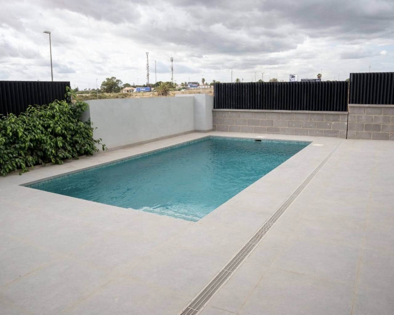 3 soveværelse Villa til salg i Ciudad Quesada med swimmingpool garage - € 549.000 (Ref: 10081503)