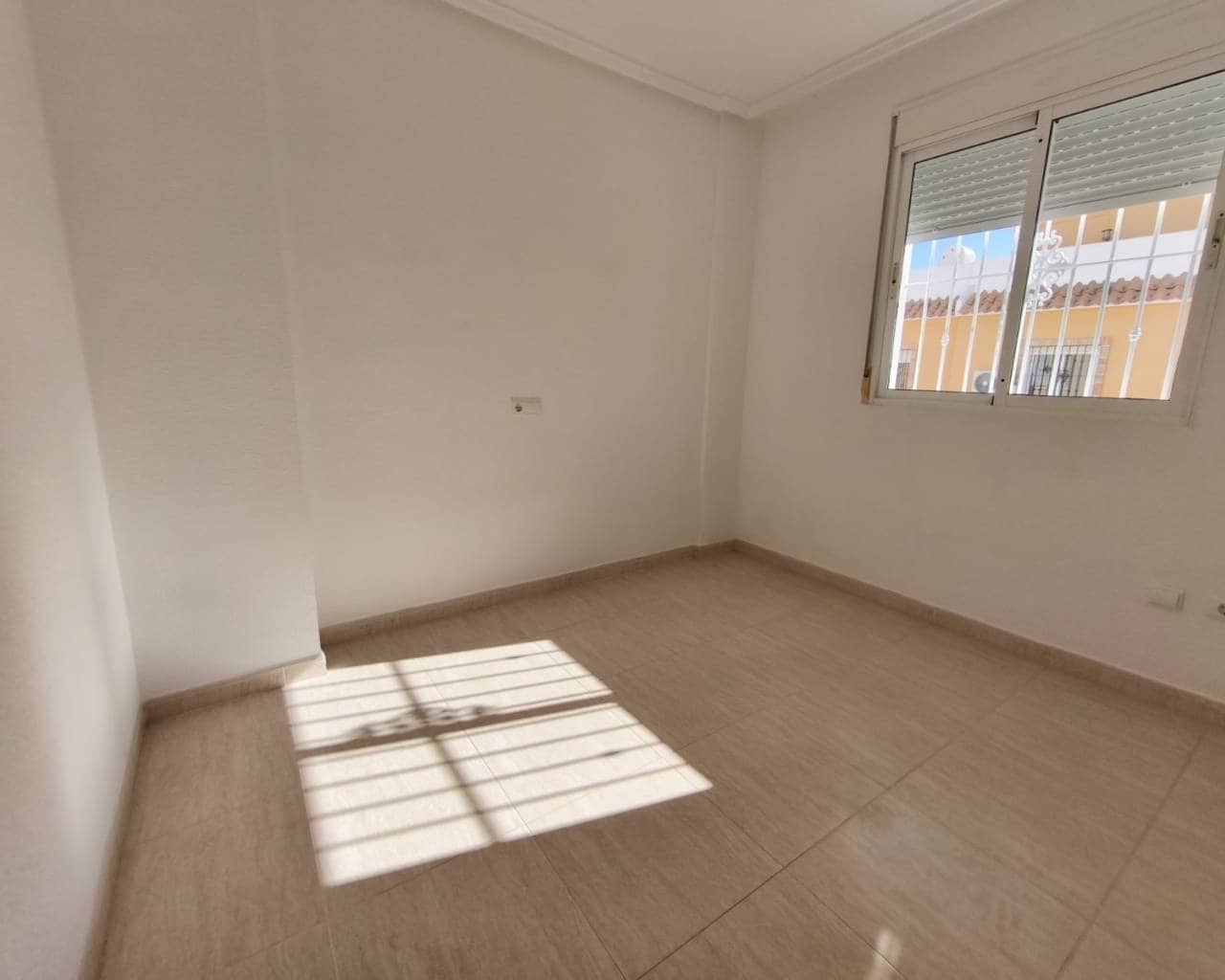 Chalet de 3 habitaciones en Ciudad Quesada en venta con piscina garaje - 265.000 € (Ref: 10095048)