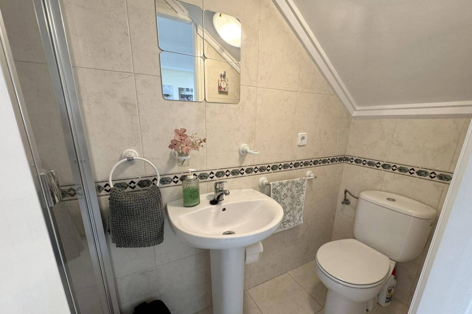 3 sypialnia Bungalow na sprzedaż w Ciudad Quesada z basenem garażem - 240 000 € (Ref: 10116399)