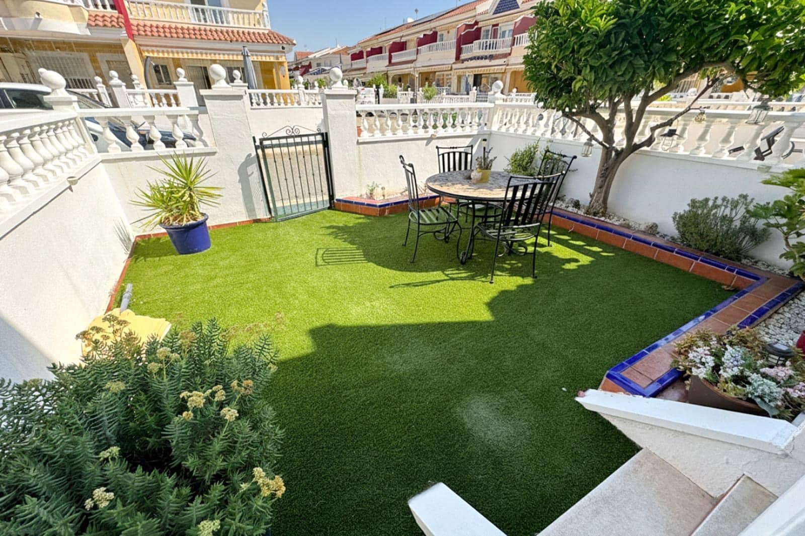 3 sypialnia Bungalow na sprzedaż w Ciudad Quesada z basenem garażem - 240 000 € (Ref: 10116399)