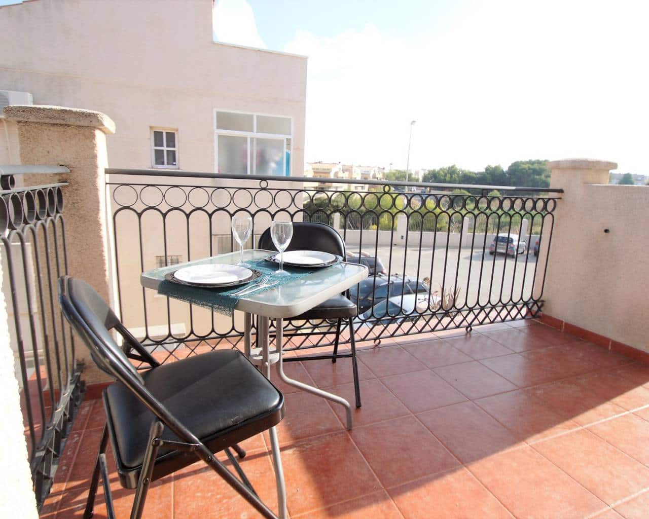 2 makuuhuone Bungalow myytävänä paikassa Playa Flamenca mukana uima-altaan 
autotalli - 155 000 € (Ref: 10135197)