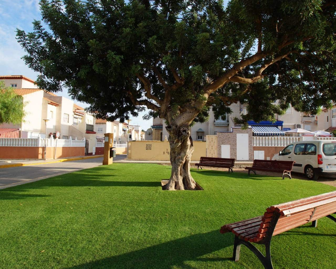 2 makuuhuone Bungalow myytävänä paikassa Playa Flamenca mukana uima-altaan 
autotalli - 155 000 € (Ref: 10135197)