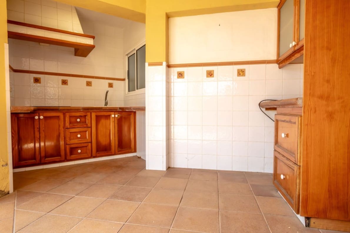 Chalet de 4 habitaciones en Alzira en venta con piscina garaje - 349.500 € (Ref: 10057413)
